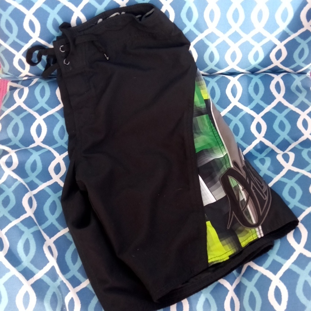 Donating soon🌊 Men's O'neill Board shorts🌊